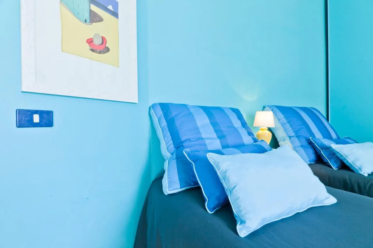 Porta Portese Colorful Flat Rome